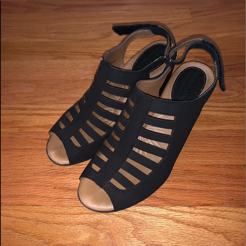 Women’s Montana Black Velcro Heels